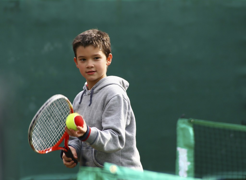 introduce-kids-to-tennis